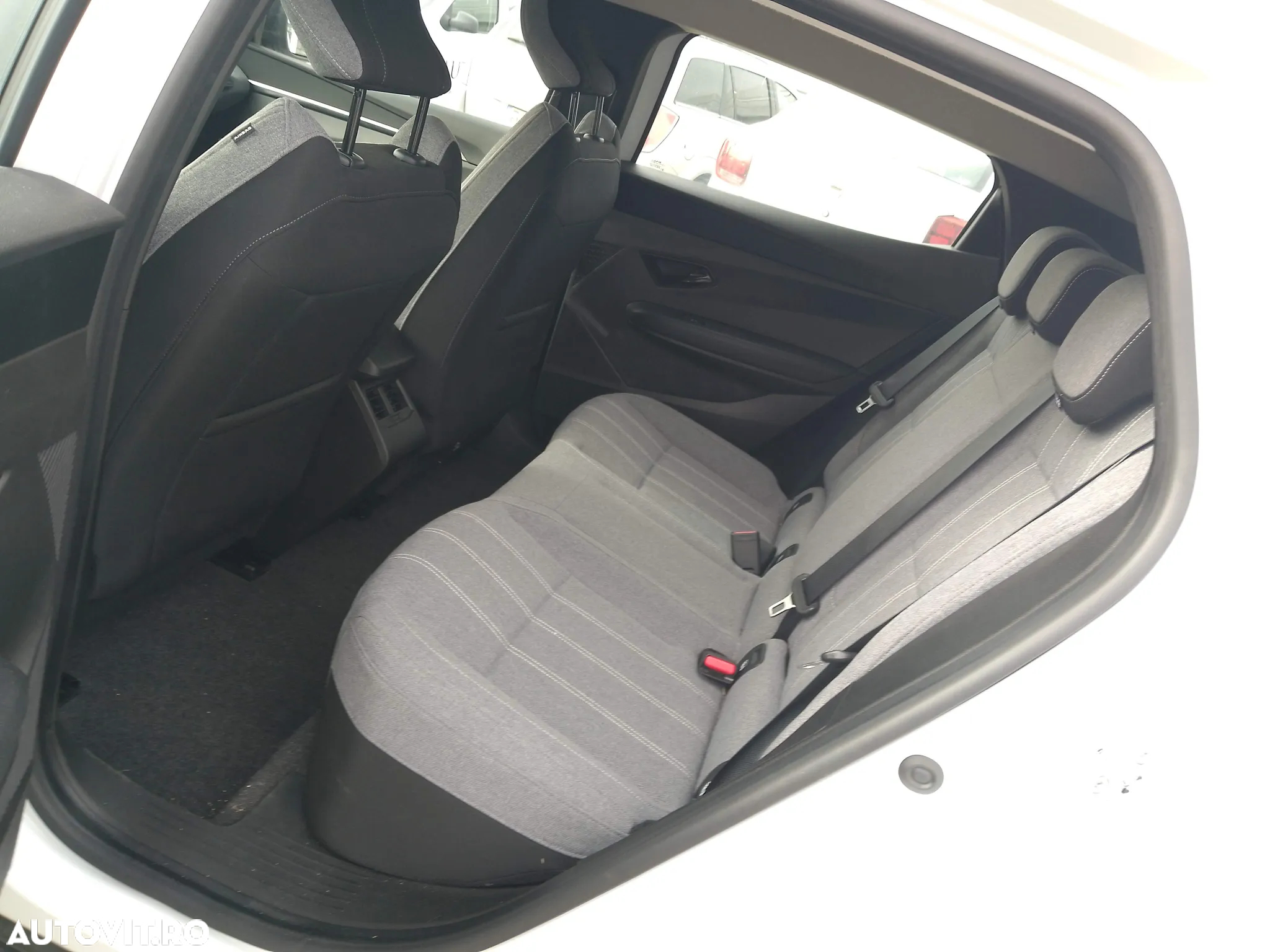 Renault Megane E-TECH EV40 standard charge equilibre - 9