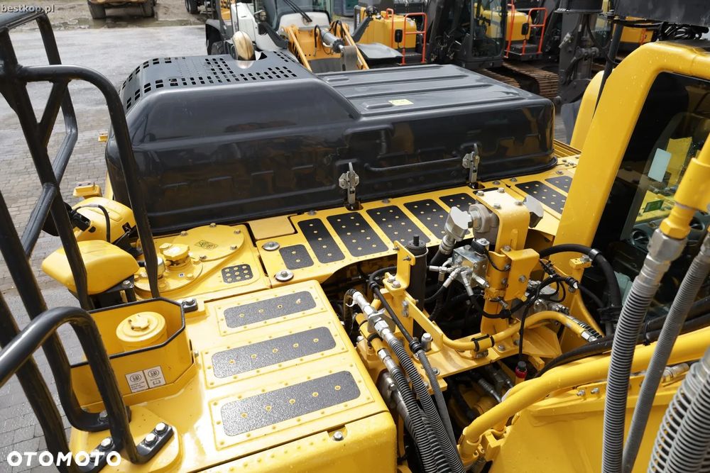 Komatsu PC210LC-11 - 27