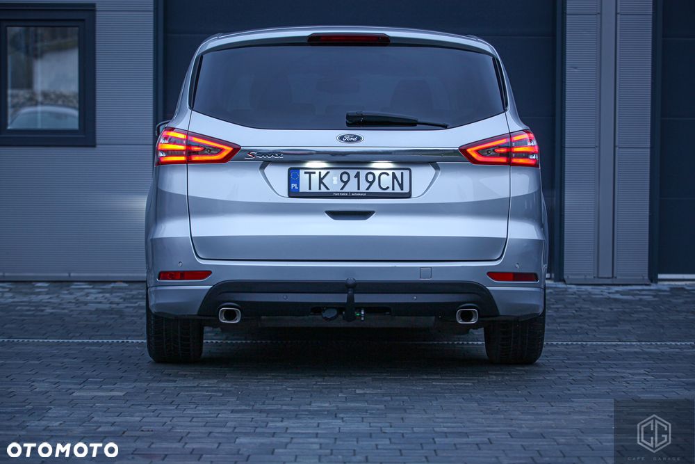 Ford S-Max - 22