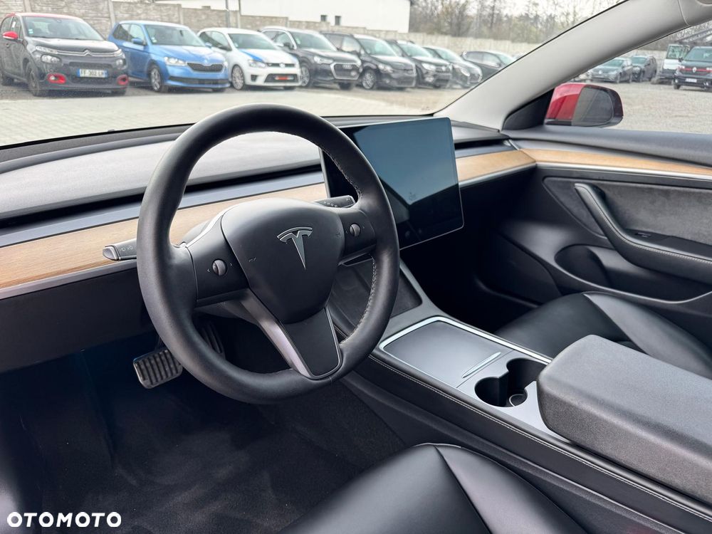 Tesla Model 3 - 26
