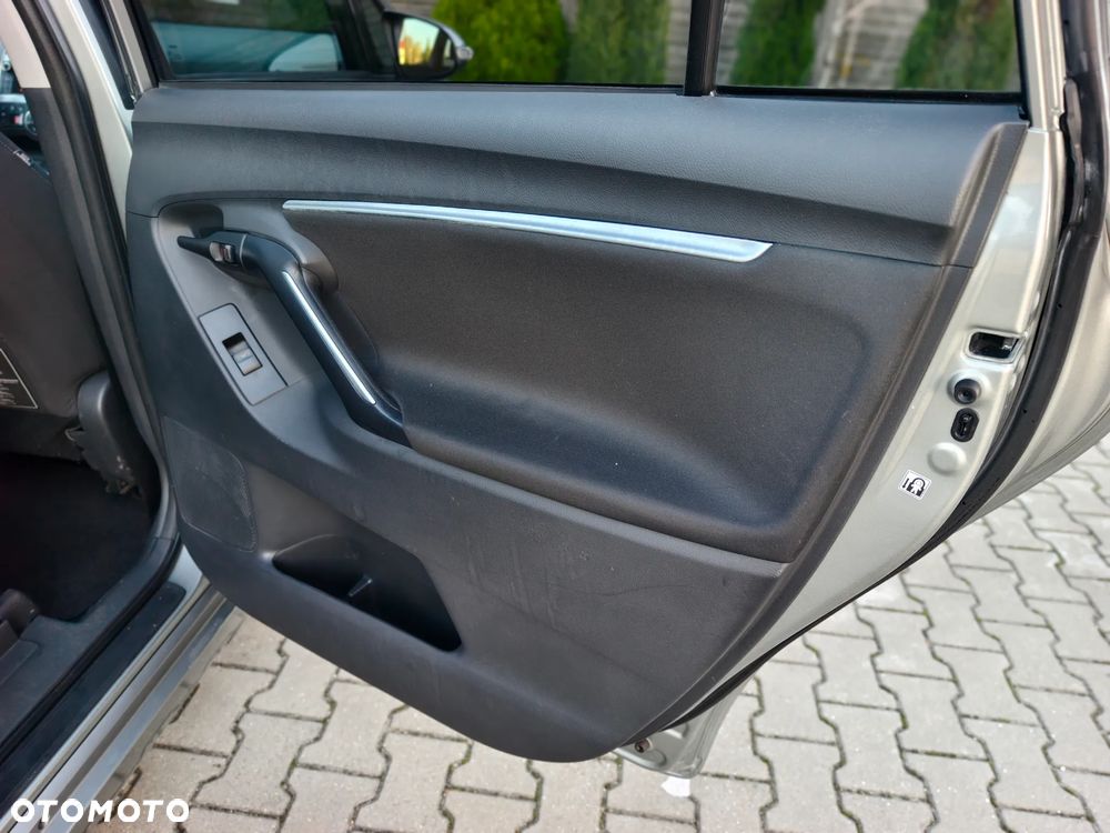 Toyota Verso 1.8 7-Sitzer Skyview Edition - 25