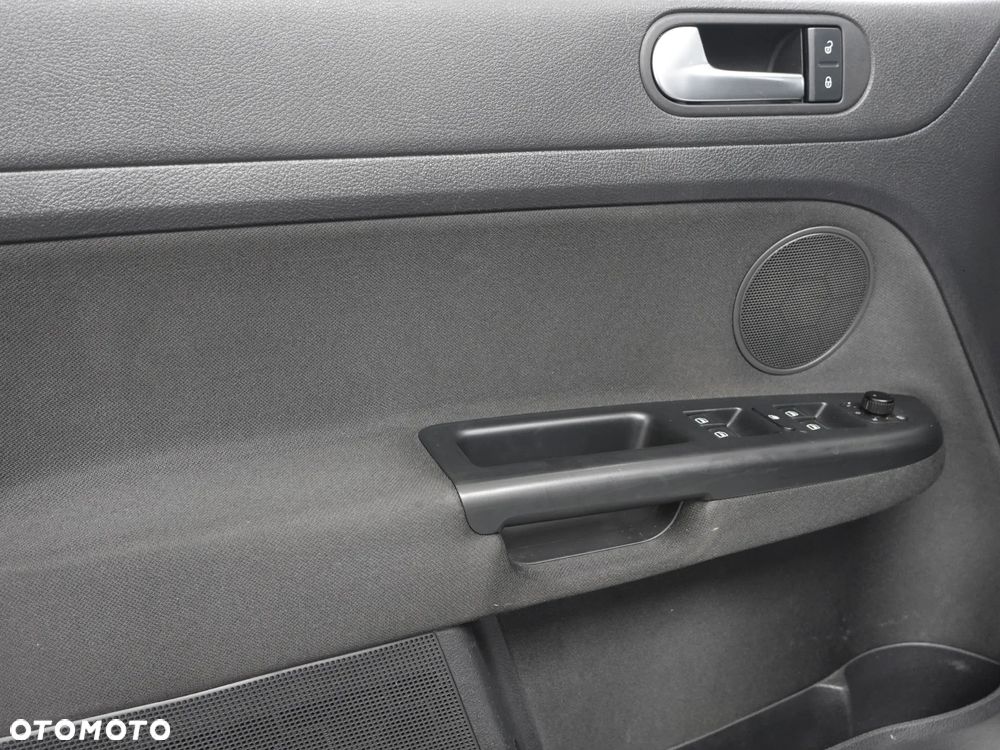 Volkswagen Golf Plus 1.6 Comfortline - 19