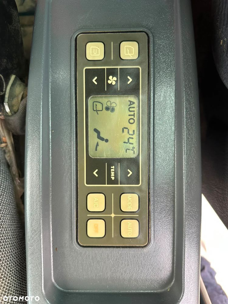 Hyundai Robex 55W-9A - 23