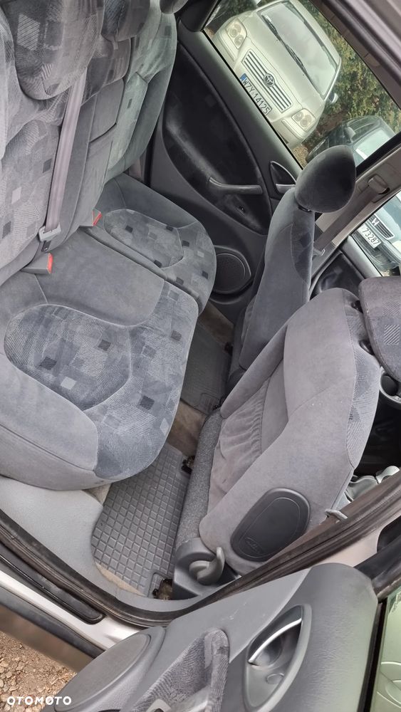 Citroën C5 2.0 HDi Prestige - 13