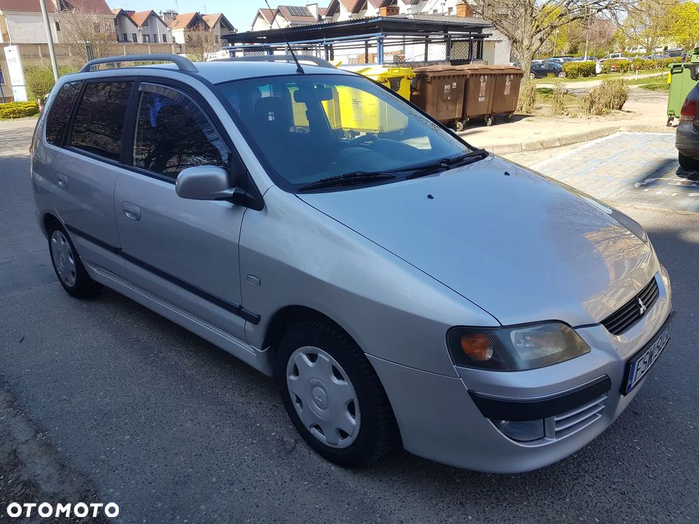 Mitsubishi Space Star - 10