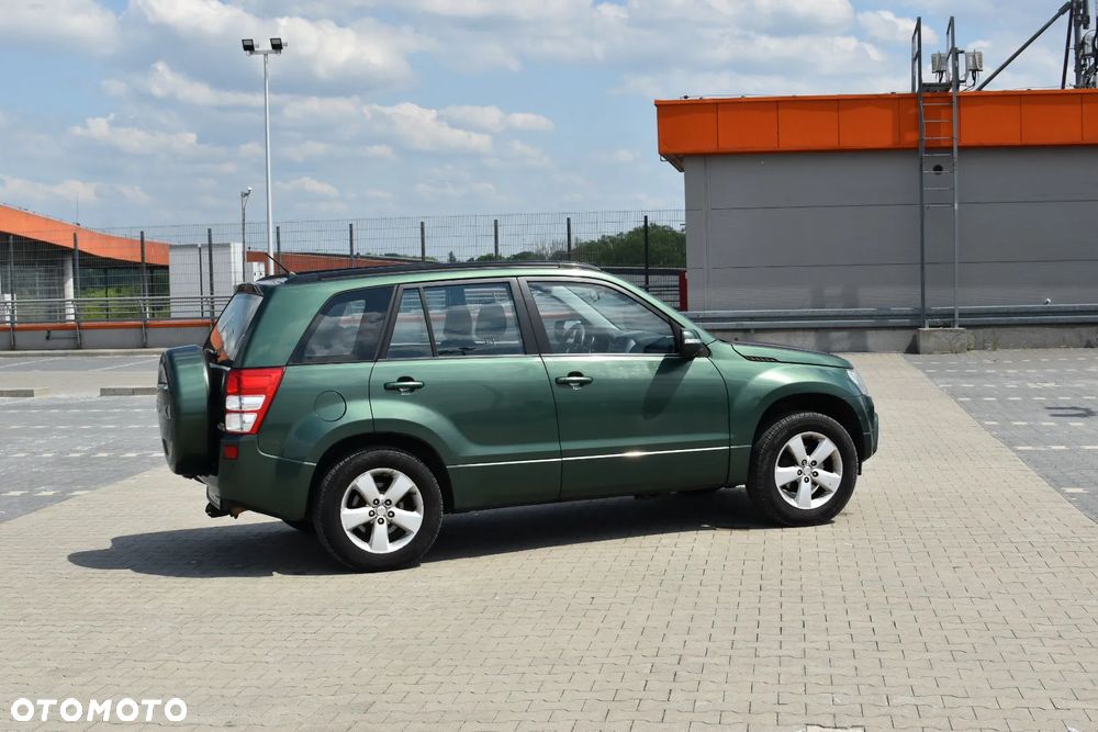 Suzuki Grand Vitara 2.0 De luxe - 15