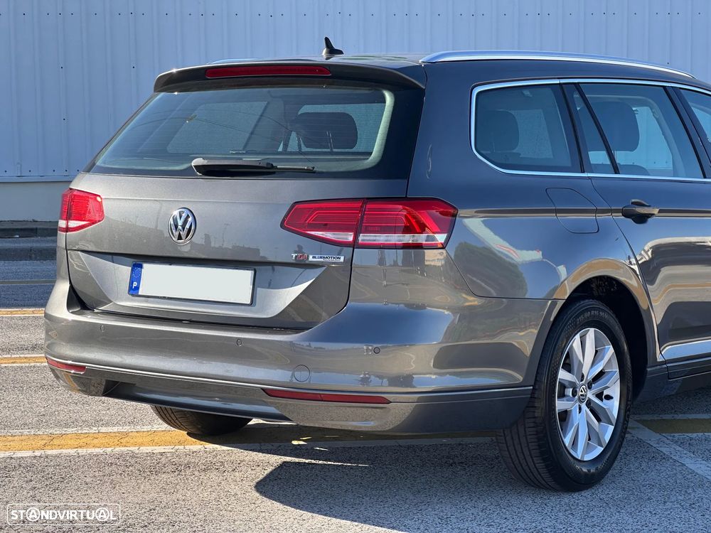 VW Passat Variant 1.6 TDI Confortline DSG - 12