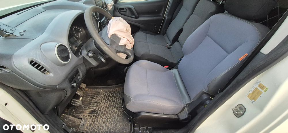 Citroën BERLINGO - 22