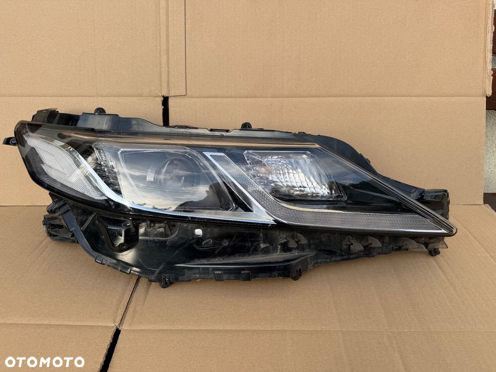 LAMPA przednia PRAWA TOYOTA CAMRY VIII 8 FULL LED REFLEKTOR 81110-33G00