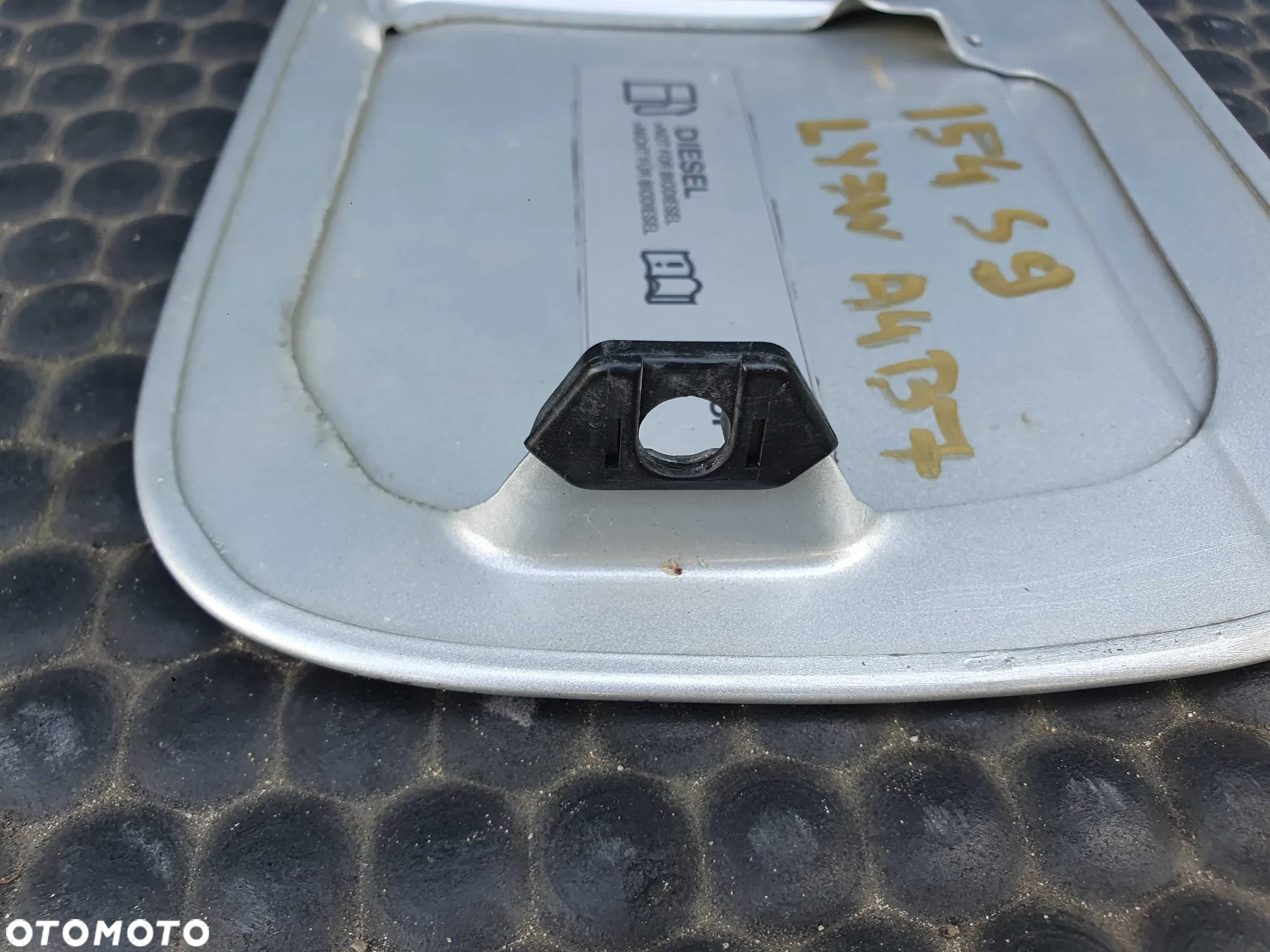 Klapka Wlewu Paliwa Wlew LY7W Srebrna Audi A4 B7 Sedan Kombi - 19