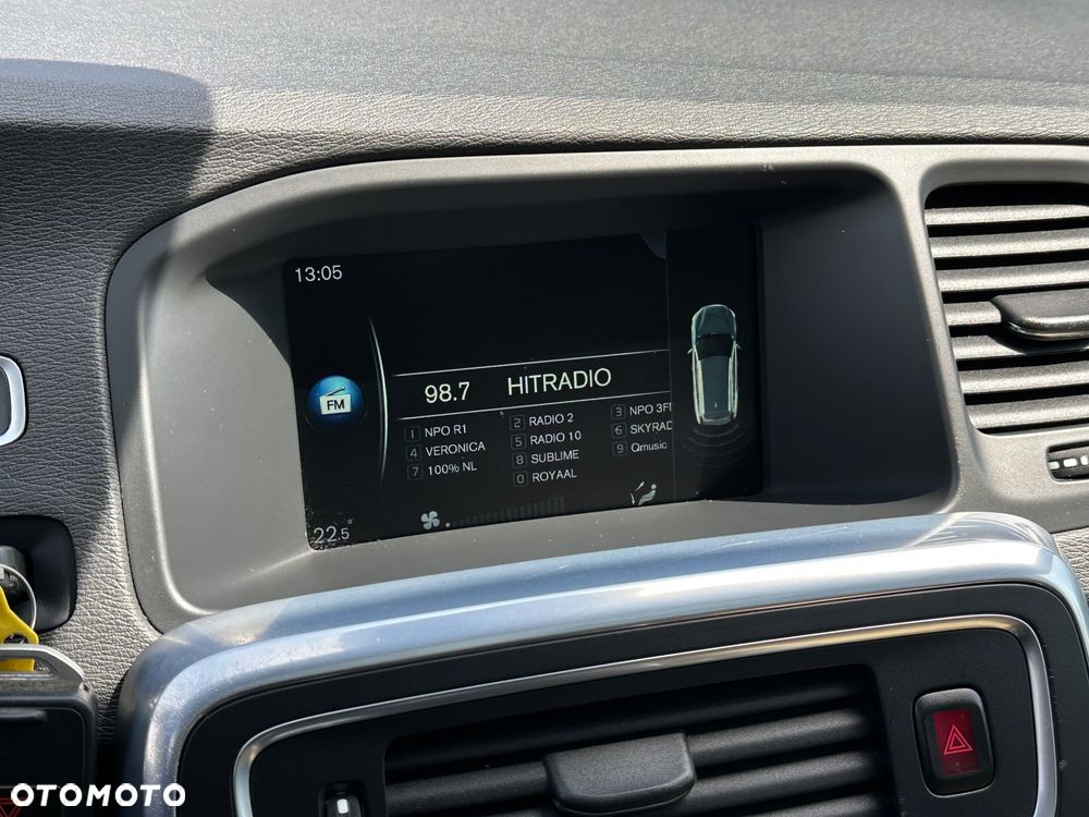 Volvo V60 D4 Momentum - 20