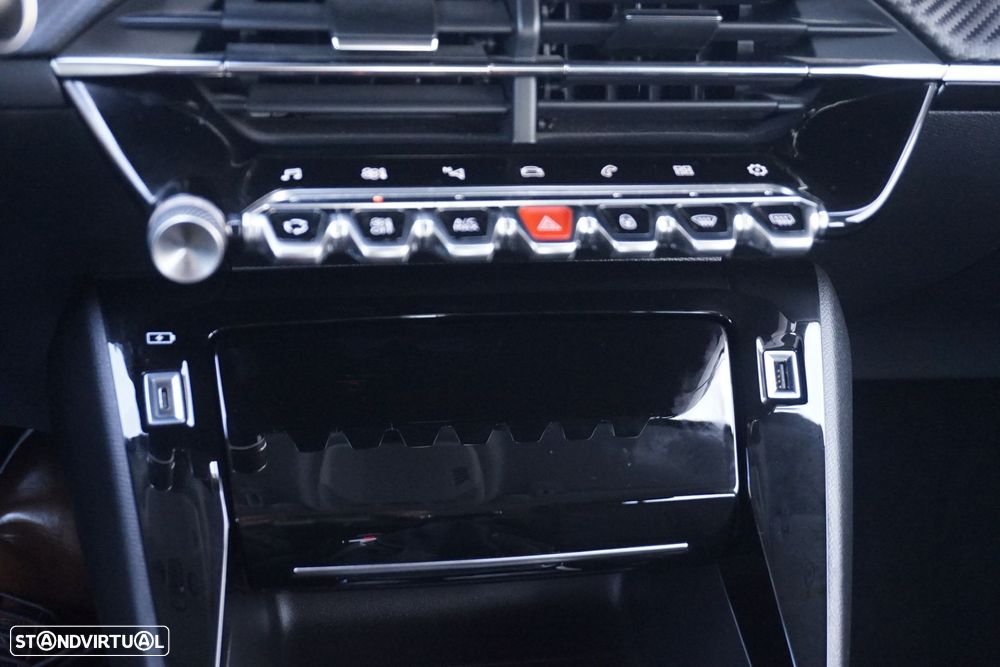 Peugeot 208 1.2 PureTech Allure - 18