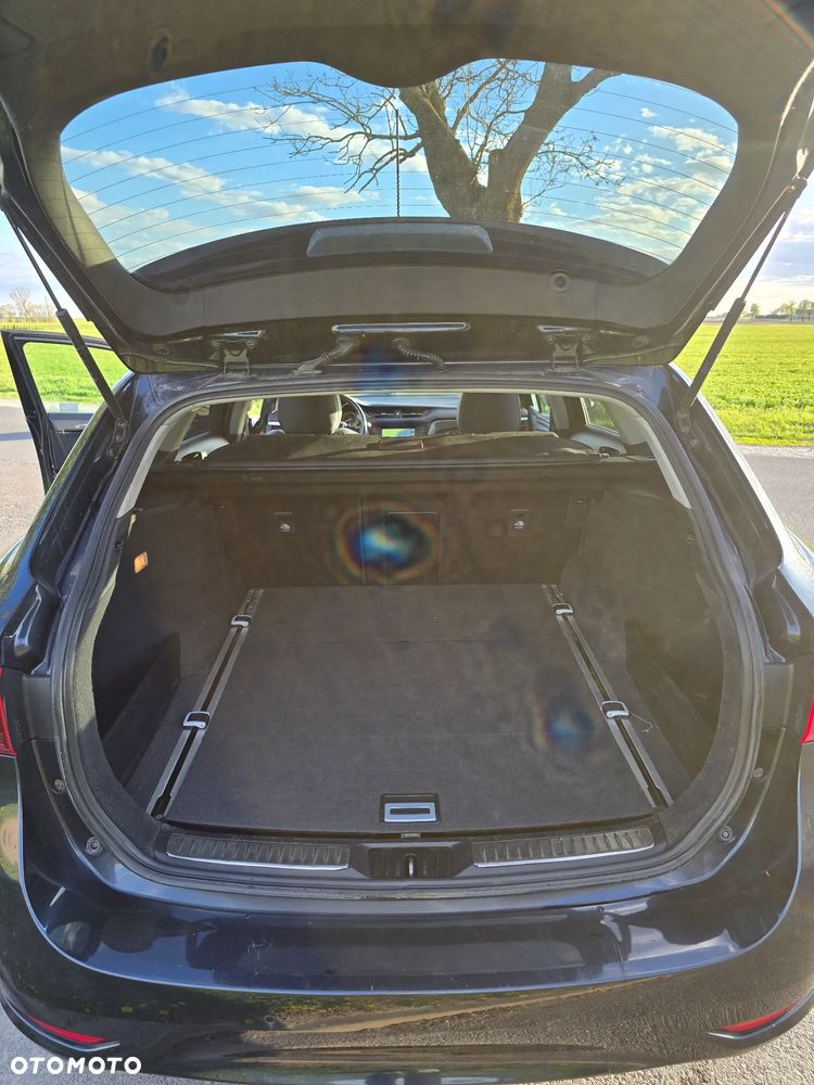 Toyota Avensis 2.0 D-4D Prestige - 10