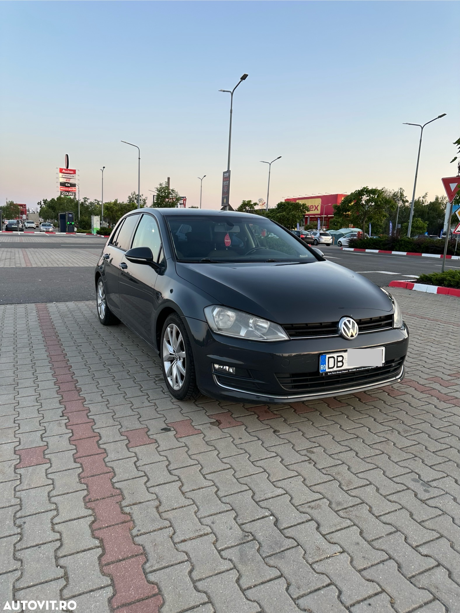 Volkswagen Golf 1.6 TDI DPF BMT DSG Trendline - 4