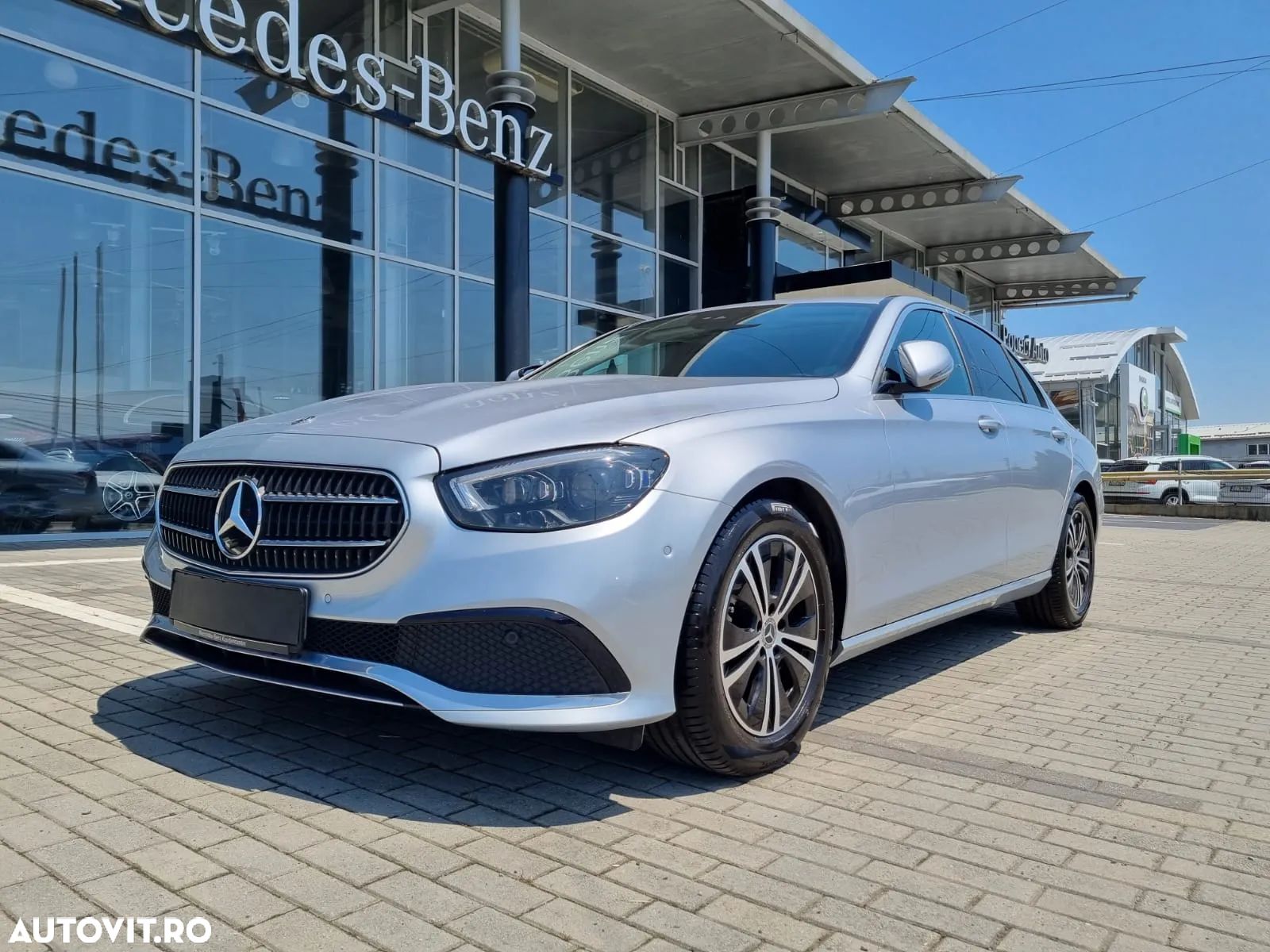 Mercedes-Benz E 220 d Aut. - 1