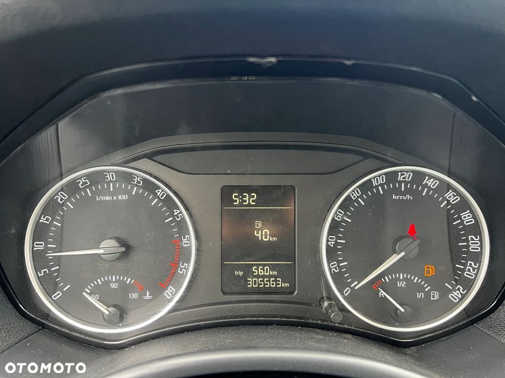 Skoda Octavia - 25