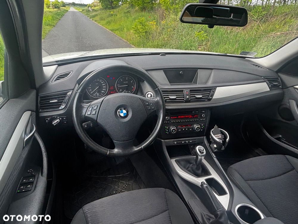 BMW X1 xDrive18d xLine - 14