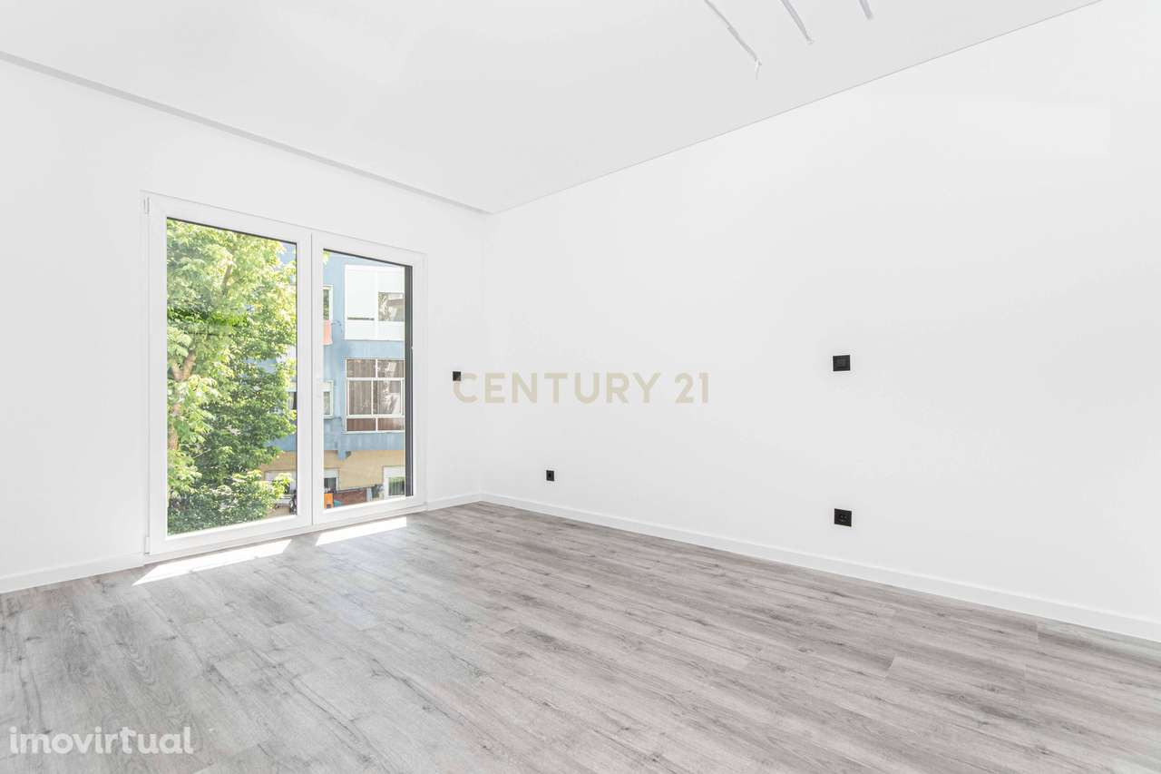 Apartamento T3 em São João da Talha com Vista Rio - Grande imagem: 2/36