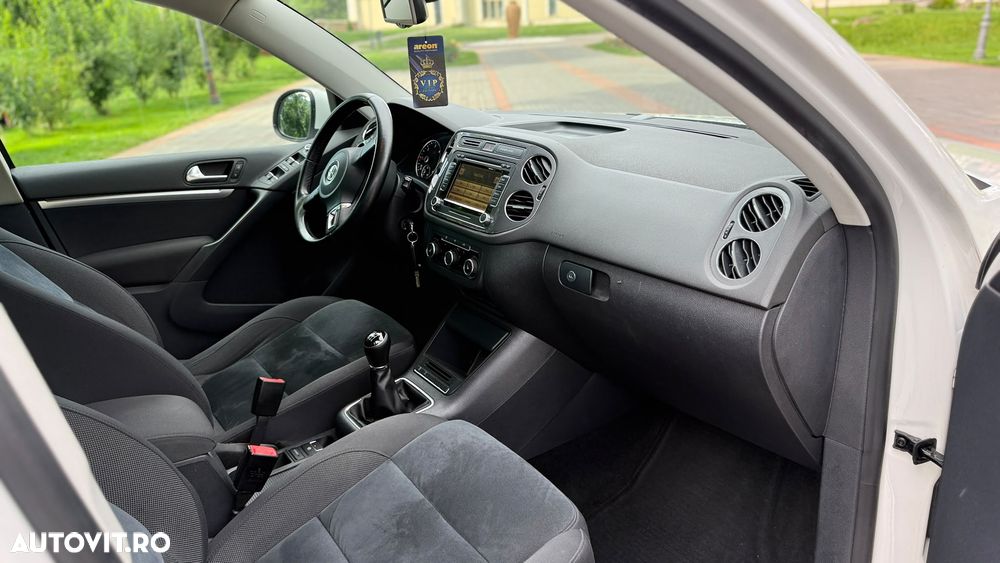 Volkswagen Tiguan 2.0 TDI DPF 4Motion Team - 6