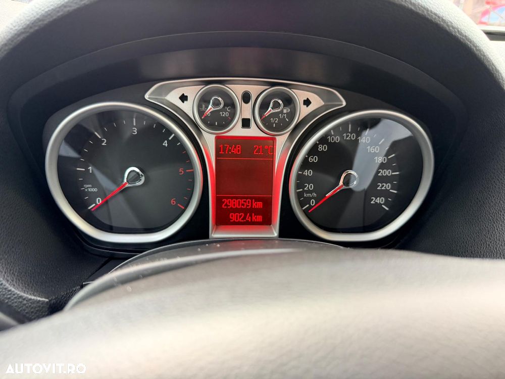 Ford Kuga 2.0 TDCi 4WD Powershift Individual - 9
