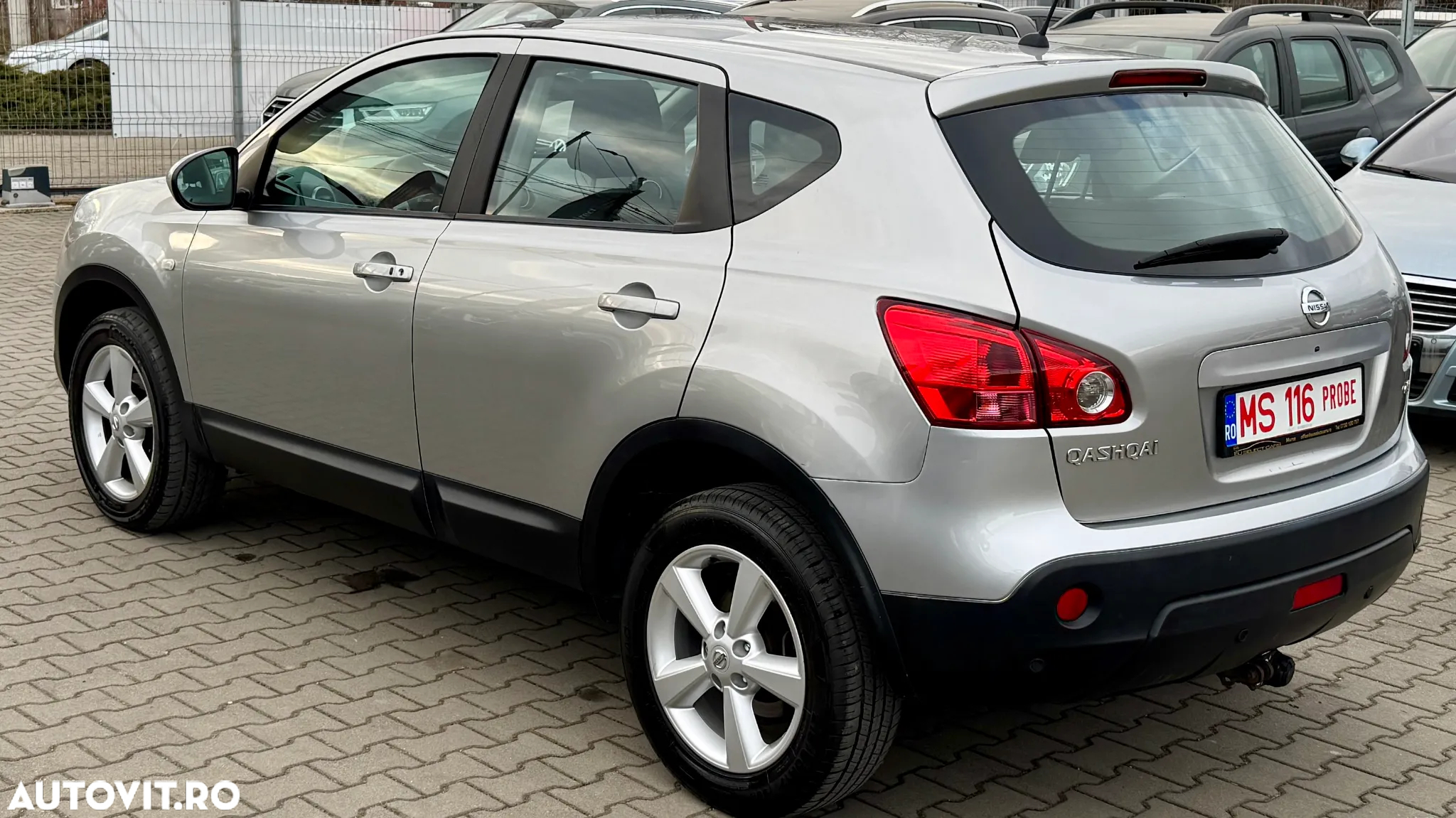 Nissan Qashqai 2.0 DCI DPF Tekna - 4