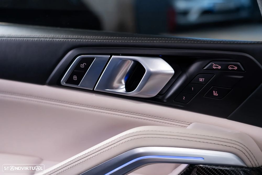 BMW X6 M50i - 33