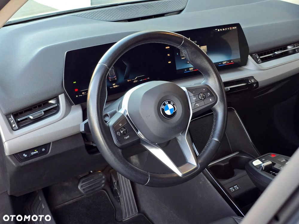 BMW Seria 2 218i - 14