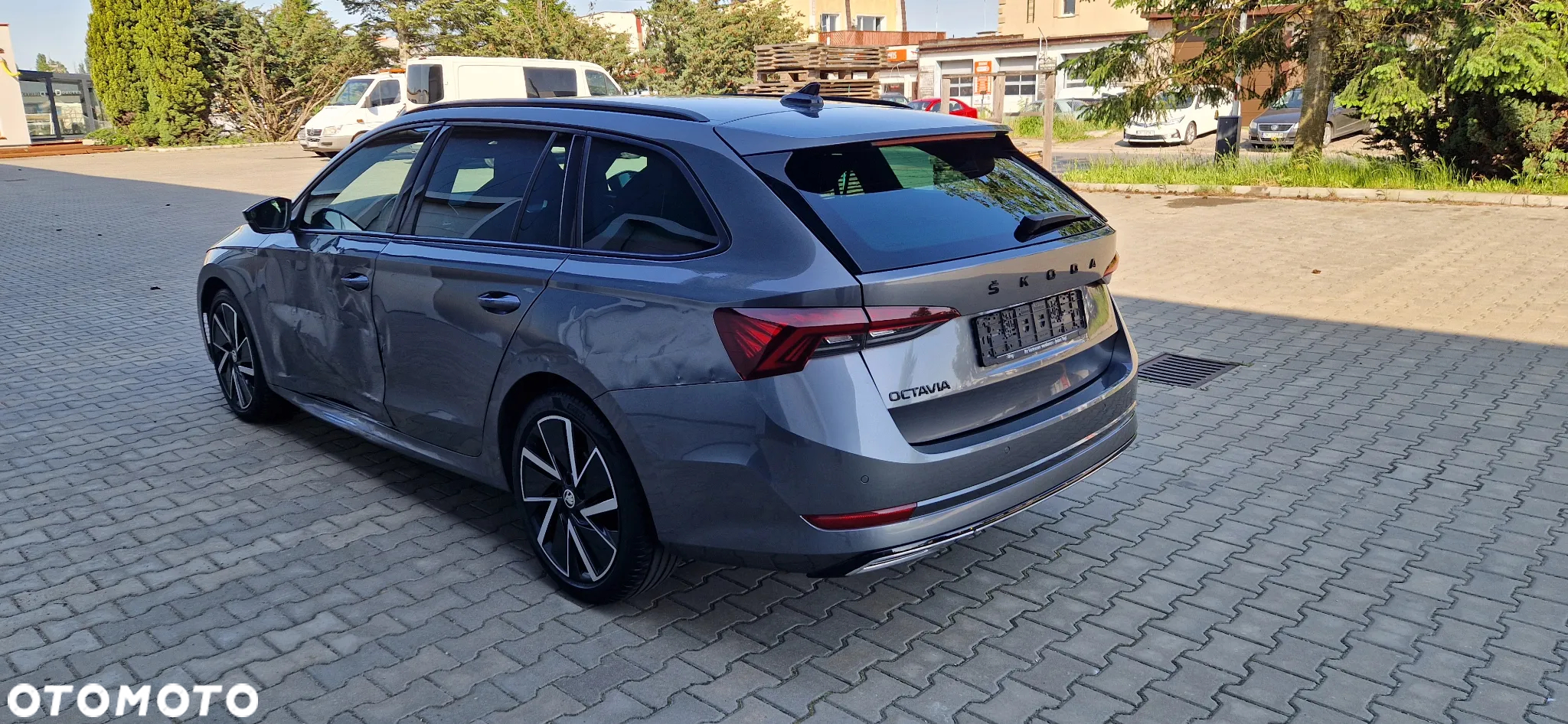 Skoda Octavia 2.0 TDI 4x4 Sportline DSG - 3