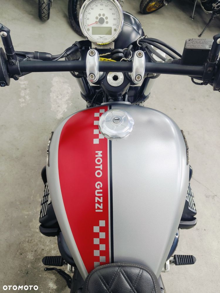 Moto Guzzi V9 - 14