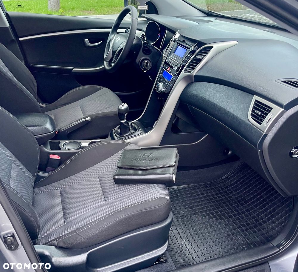 Hyundai i30 1.6 CRDI Trend - 33