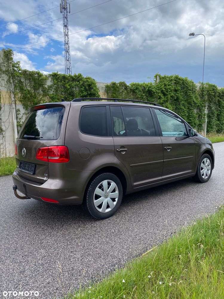 Volkswagen Touran 1.6 TDI DPF BlueMotion Technology Highline - 6