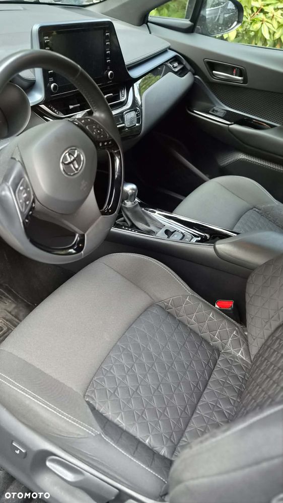 Toyota C-HR - 10