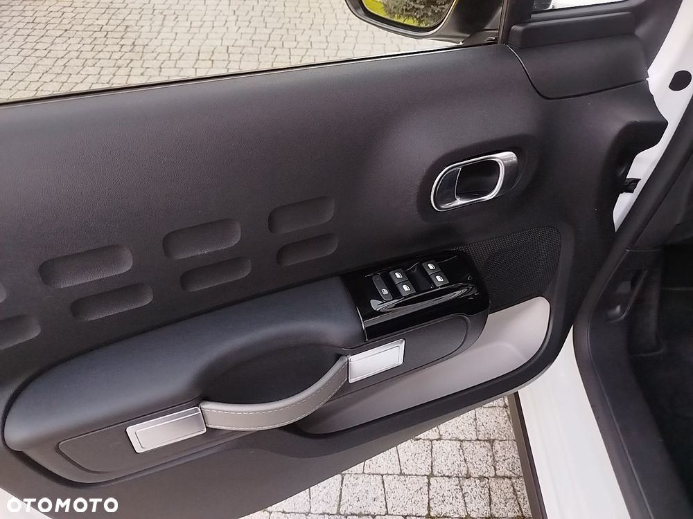 Citroën C3 BlueHDi 100 S&S SHINE PACK - 20