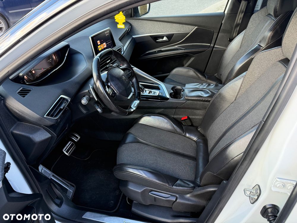 Peugeot 5008 BlueHDi 130 EAT8 Allure - 16