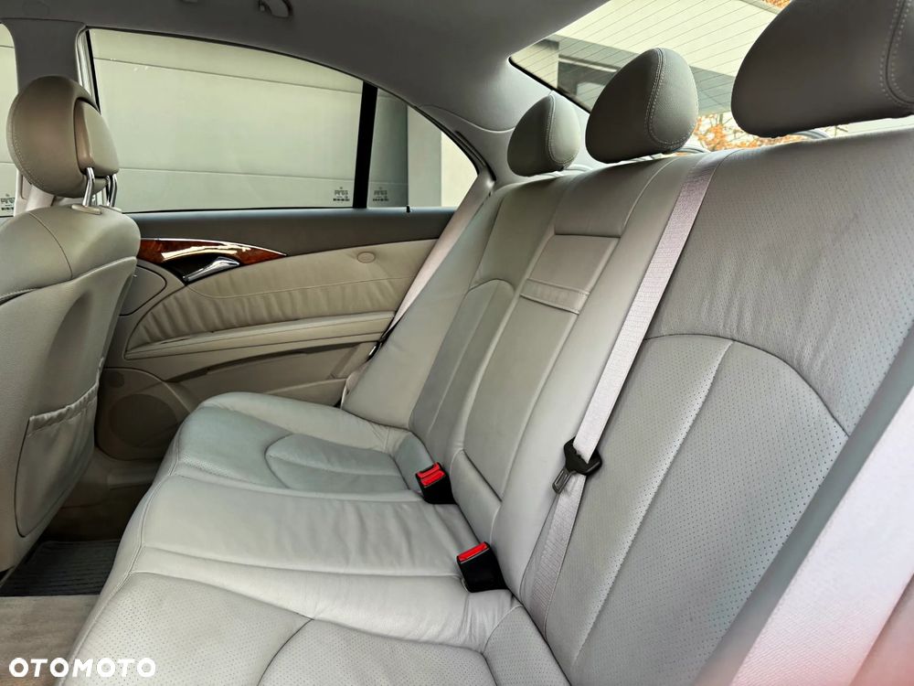 Mercedes-Benz Klasa E 220 CDI Automatik Elegance - 33