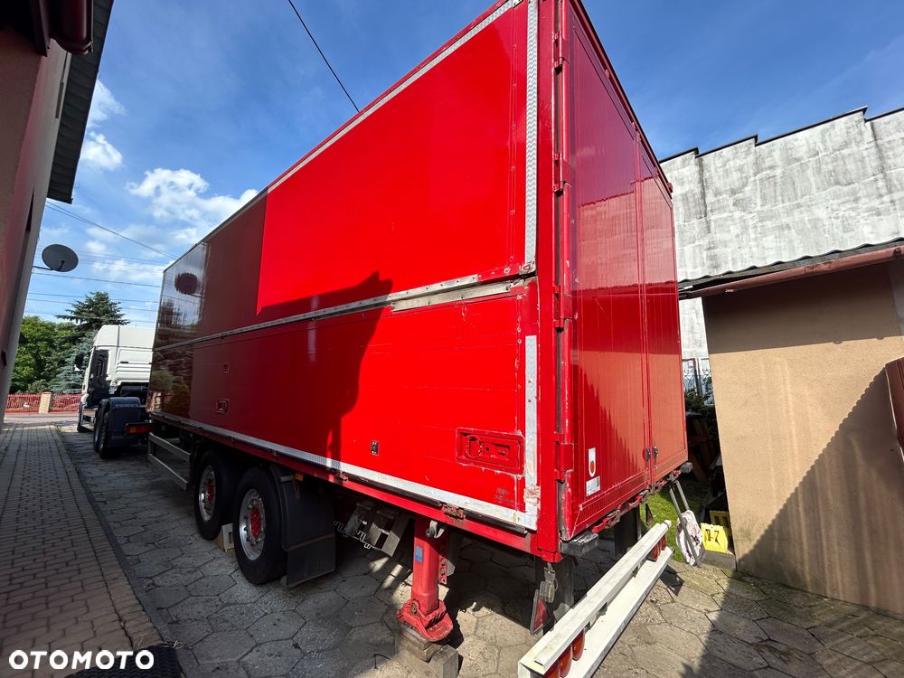 Schmitz Cargobull 7.7m OCYNK OSIE MERCEDES ALUFELGI KONTENER TANDEM NAPOJÓWKA OTWIERANY BOK DO NAPOJÓW STAN BDB - 20