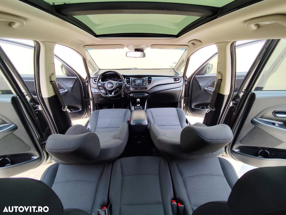 Kia Carens - 6