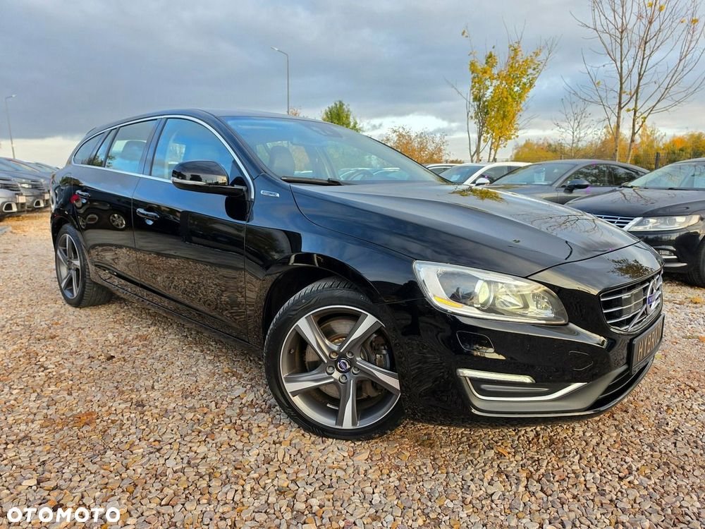 Volvo V60 D6 AWD Plug-in Hybrid Summum - 9