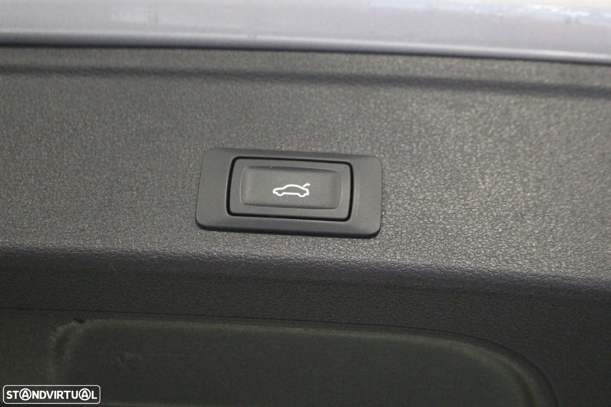 Audi A4 Avant 30 TDI Advanced S tronic - 23