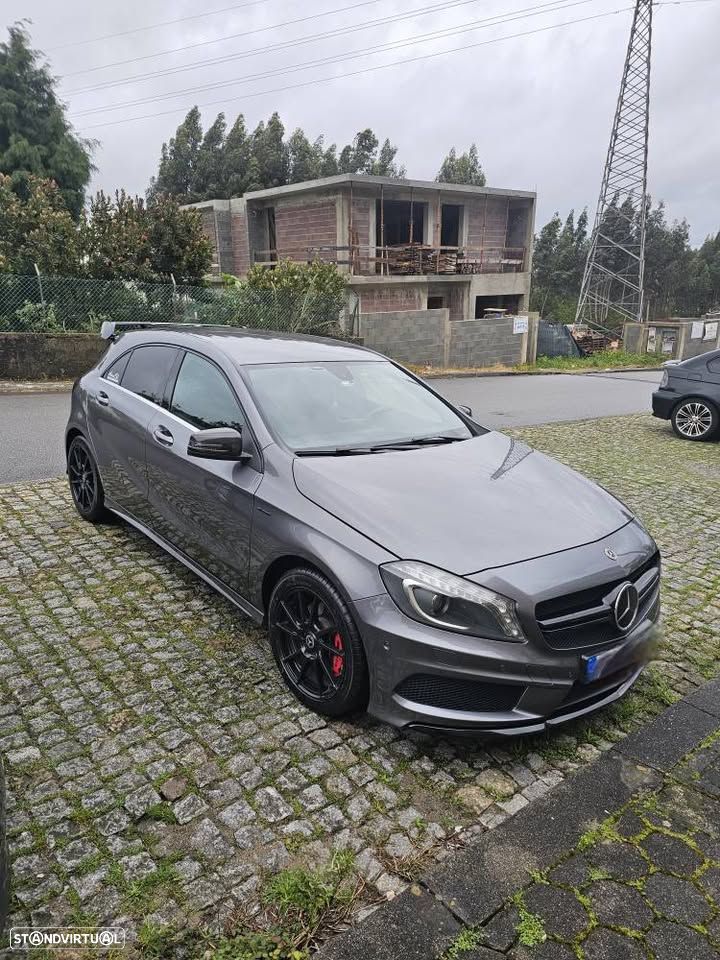 Mercedes-Benz A 200 d AMG Line - 1