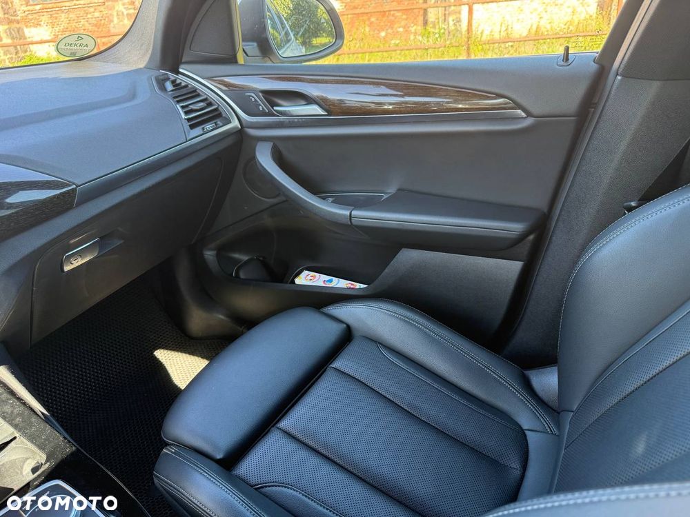 BMW X3 xDrive30i - 10