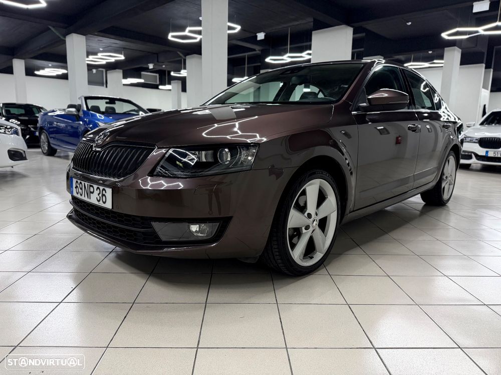 Skoda Octavia 1.6 TDI Sportline - 10