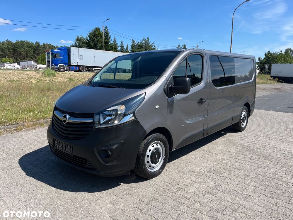 Opel Vivaro - 1