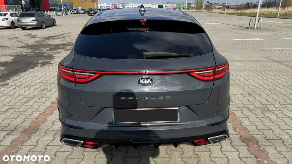 Kia ProCeed - 4