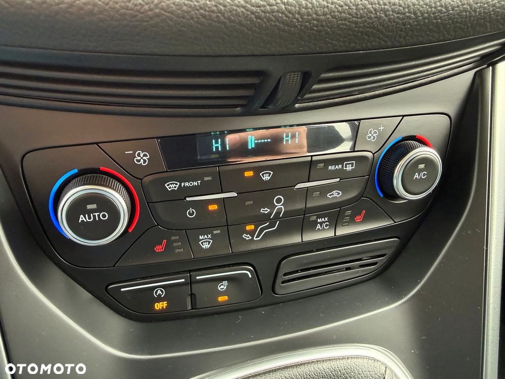 Ford Kuga 2.0 TDCi 4x4 Titanium - 29