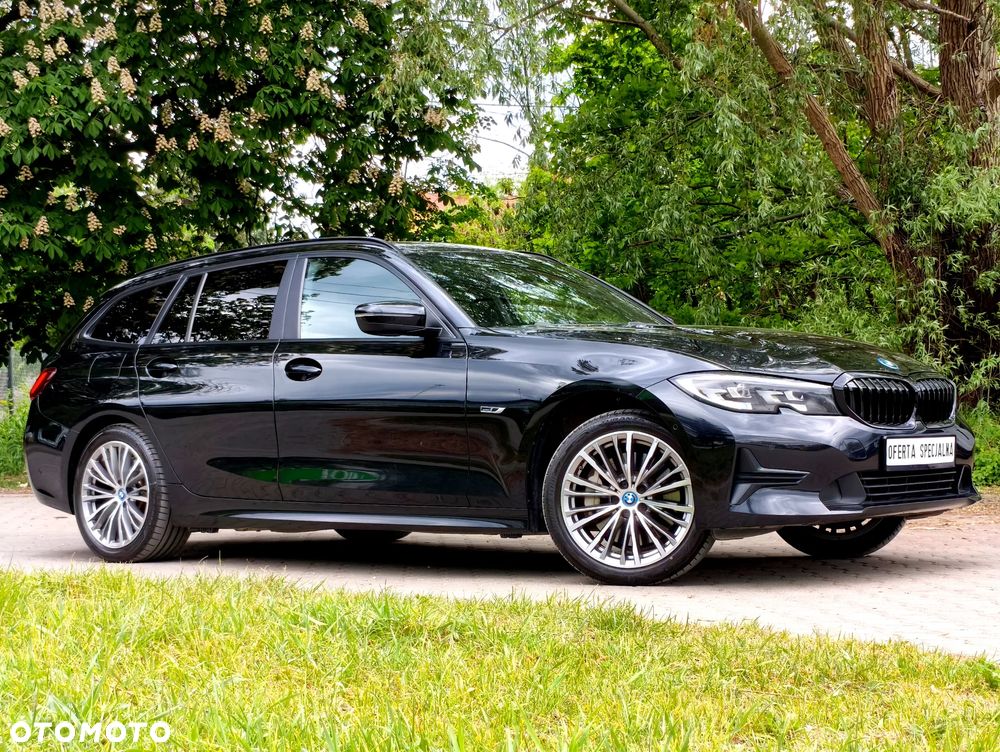 BMW Seria 3 330e - 31
