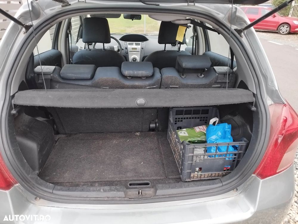Toyota Yaris - 6