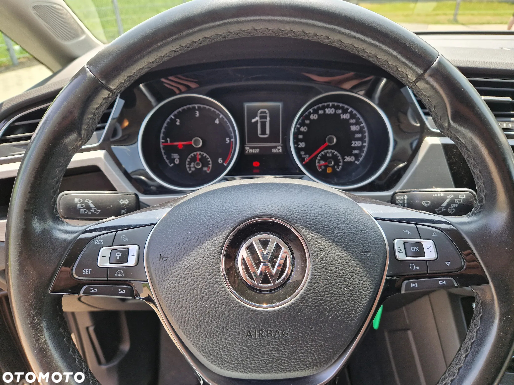Volkswagen Touran 1.6 TDI BMT SCR Comfortline - 18