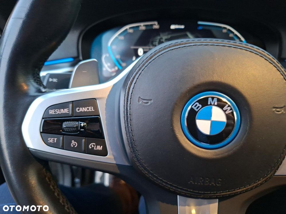 BMW Seria 5 530e xDrive M Sport sport - 20