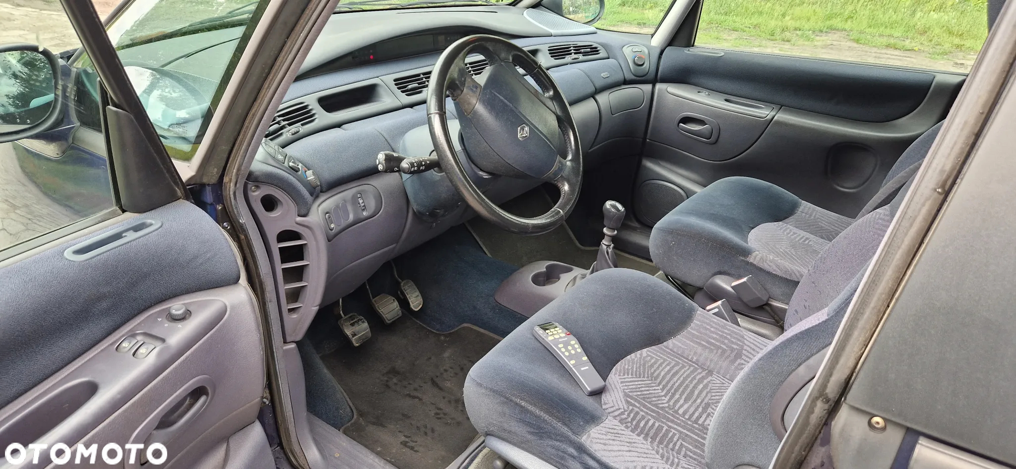 Renault Espace 2.0 16V Expression - 5